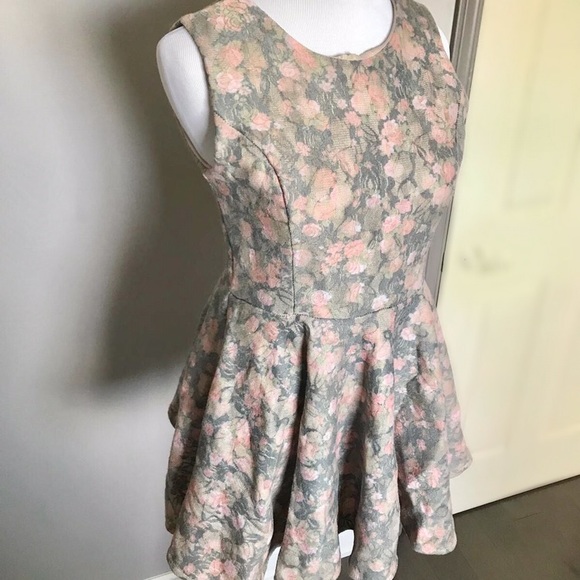 1940’s Style Garden Floral Skater Dress - Picture 2 of 6